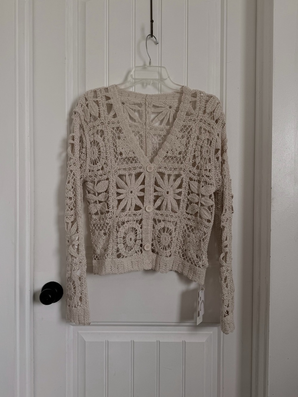 Commense Women Beige Floral Crochet Open-Knit V-Neck Button Cardigan L